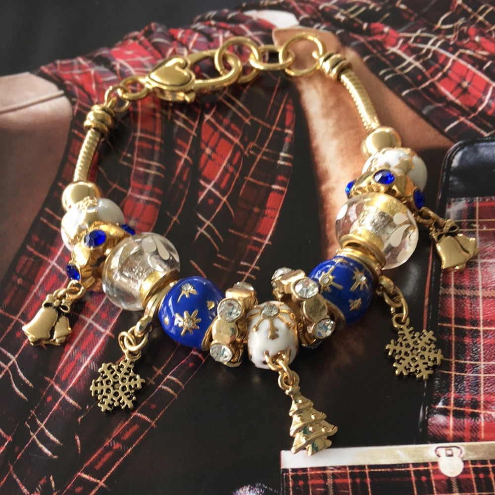 Holiday snowflake european charm bracelet NWT